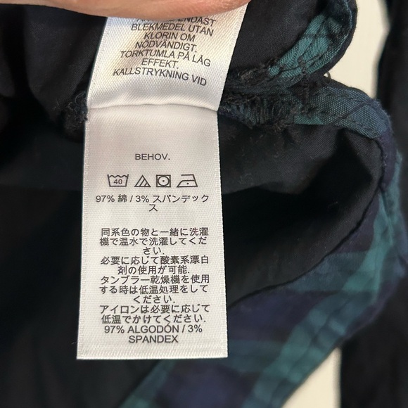 Vineyard | Vines Black Ruffled Blouse | Size Medium - Picture 4 of 5